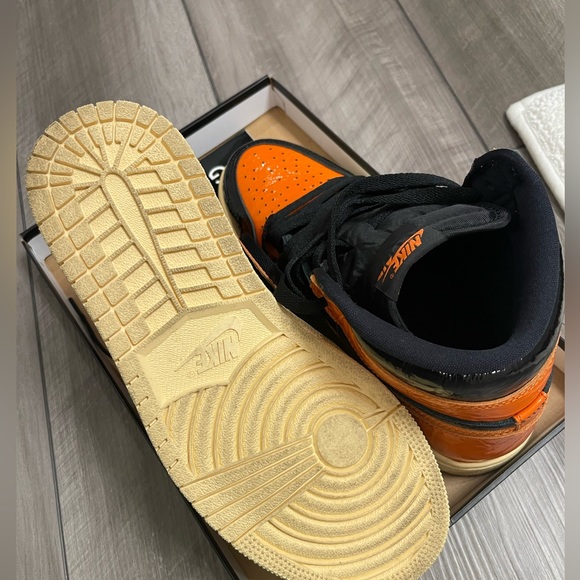 Air Jordan 1 Retro High OG - Shattered Backboard 3.0 - Picture 5 of 6